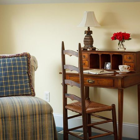 Inn At Warner Hall Gloucester Ngoại thất bức ảnh