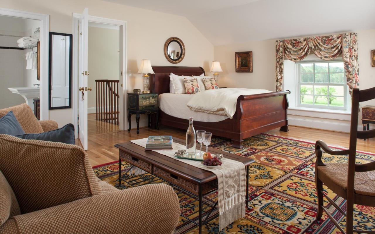 Inn At Warner Hall Gloucester Ngoại thất bức ảnh