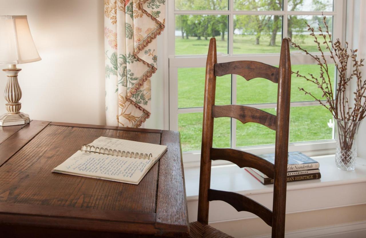 Inn At Warner Hall Gloucester Ngoại thất bức ảnh
